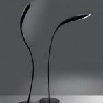 Modern siyah eğilebilir masa lambası